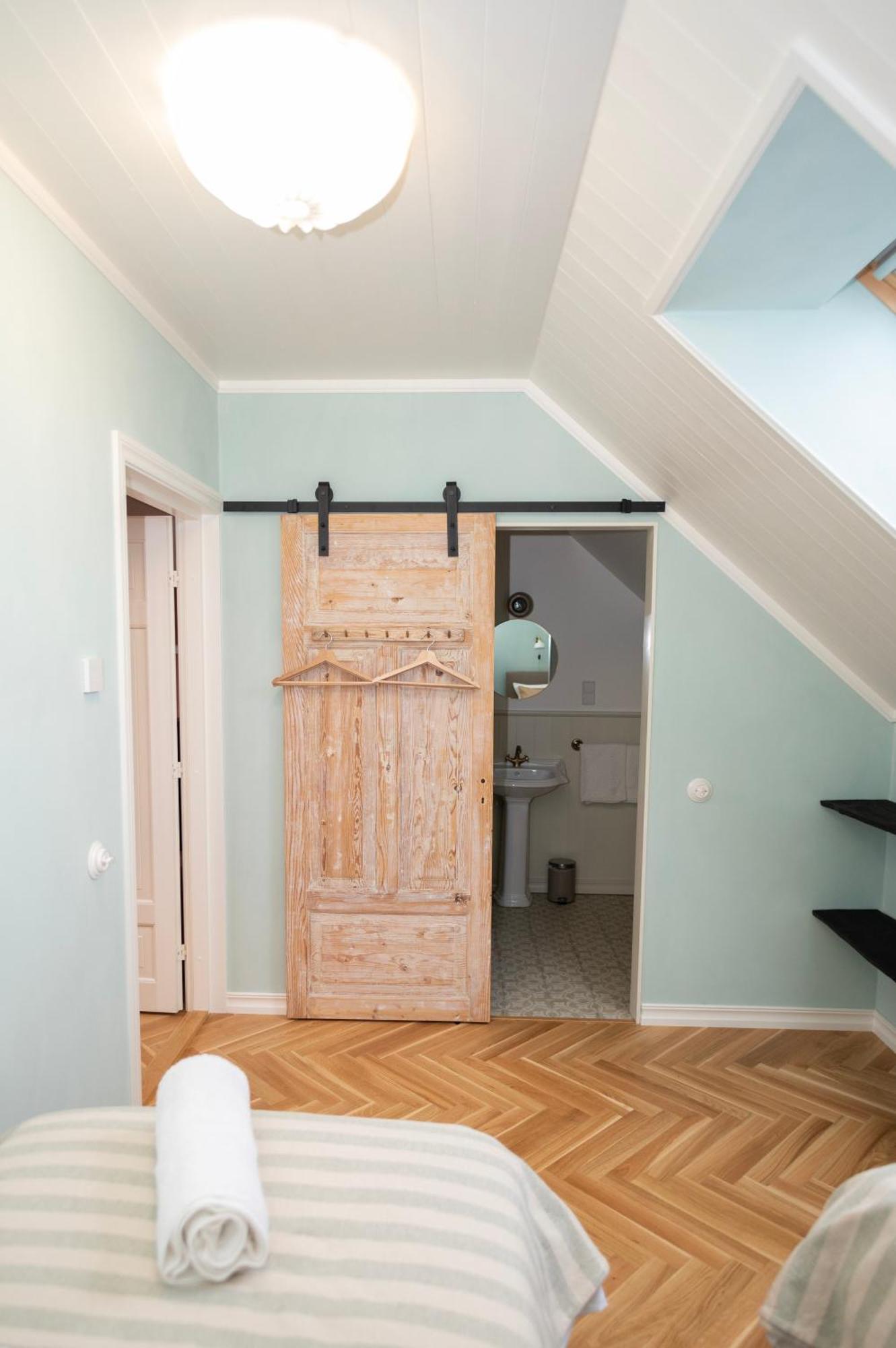 Loo Kodu&Koeoek Muraste Quarto foto